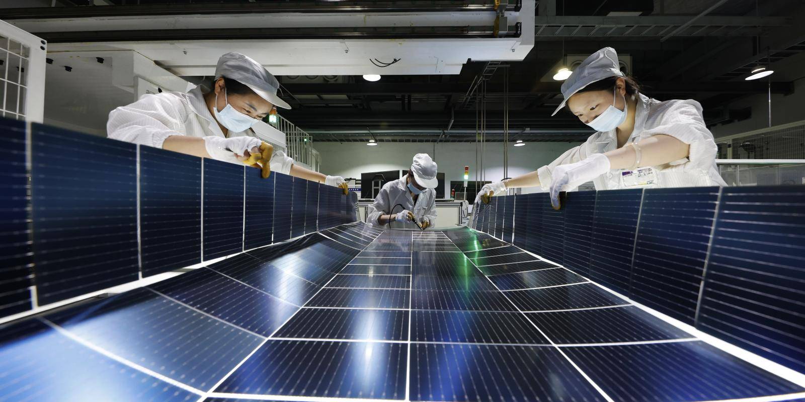 2025 12 08 China Solar Panels Production