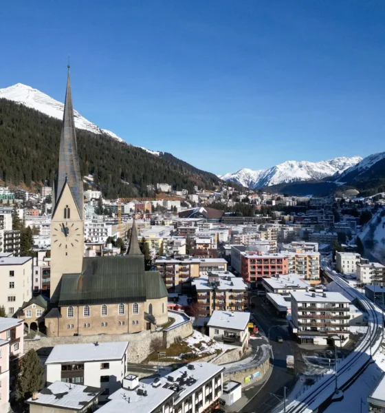 19sp Davos Qanda Inyt 01 Tvql Superjumbo