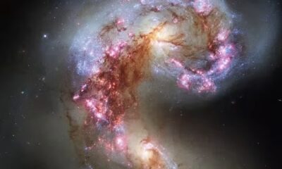 Galaxie In Spatiu